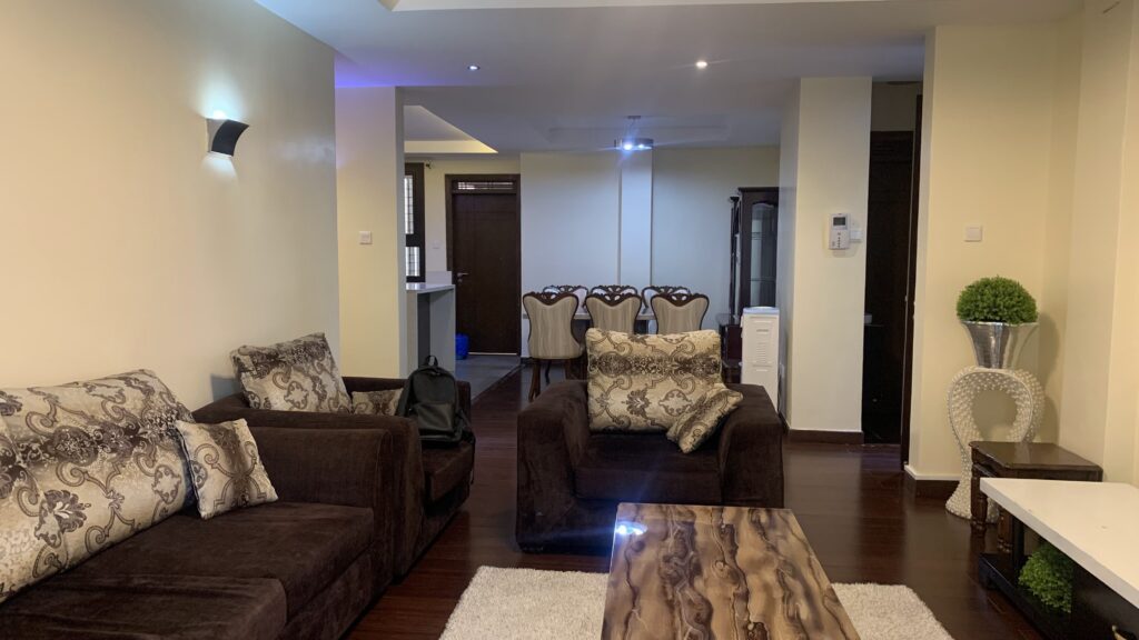Fully furnished 3 bedroom apartment for rent on Kirichwa Road