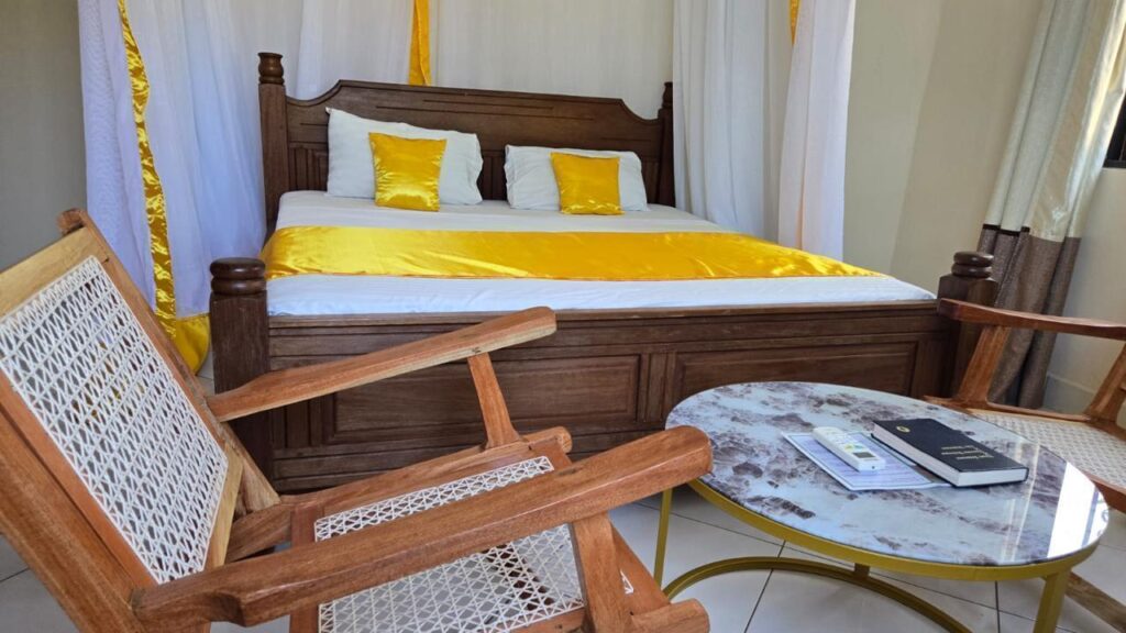5 BEDROOMS VILLA AIRBNB IN DIANI MOMBASA