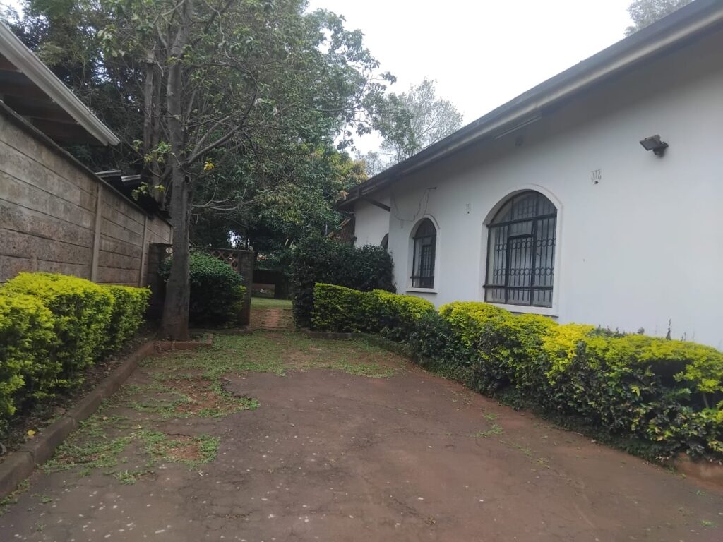 5 Bedroom House to let in Lavington for Commercial Use